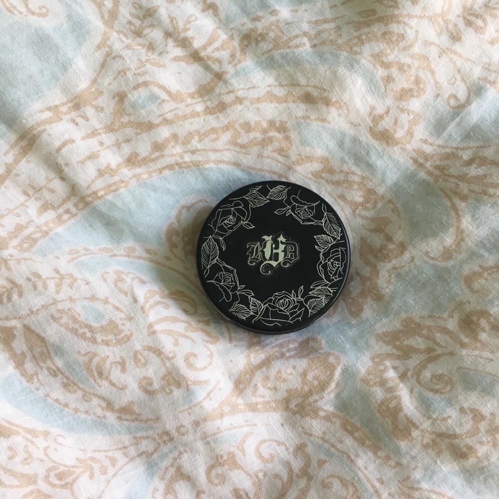 LIGHTLY USED KAT VON D LOCK IT POWDER FOUNDATION